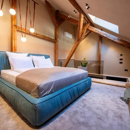 Rabbit Hole Bed & Breakfast Sibiu Exterior photo
