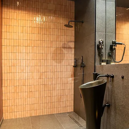 Rabbit Hole Bed & Breakfast Sibiu Exterior photo