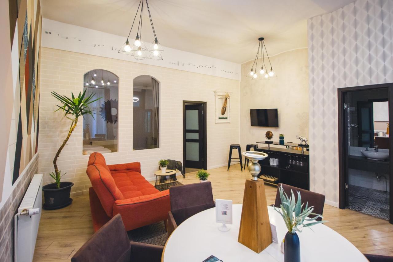 Bed & Breakfast Rabbit Hole Sibiu